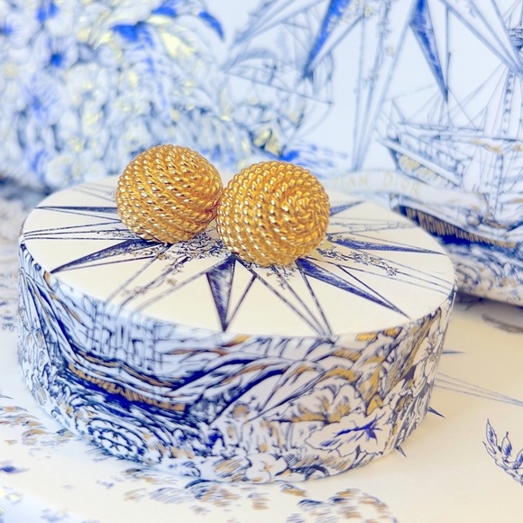 DIOR “Golden Pollen” Gold Plated Pierced Earrings Jewelry by Christian Dior - Picture 14 of 14